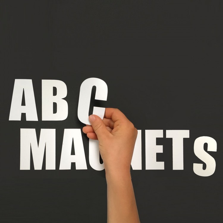 Assortiment d’aimants alphabet blanc / Groovy Magnets