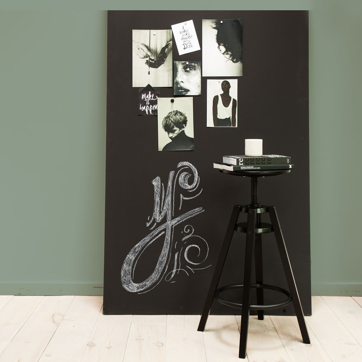 Chalkboard magnetic wallpaper by Groovy Magnets - easy to hang