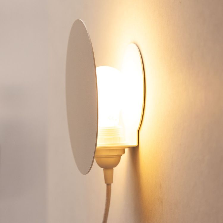 Lampe murale magnétique Eclipse par Groovy Magnets