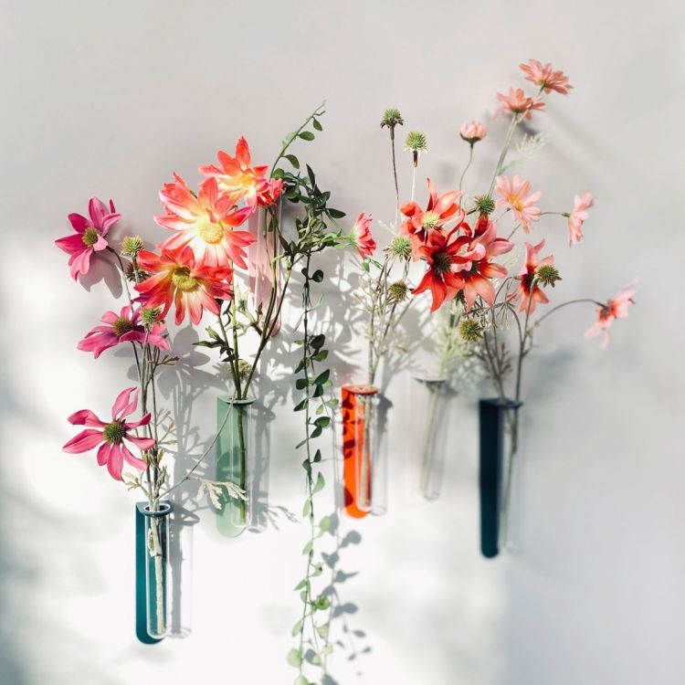 Magnet flower vase from Groovy Magnets 
