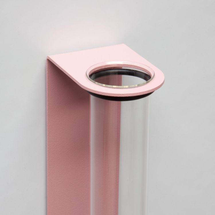 Magnet flower vase from Groovy Magnets 