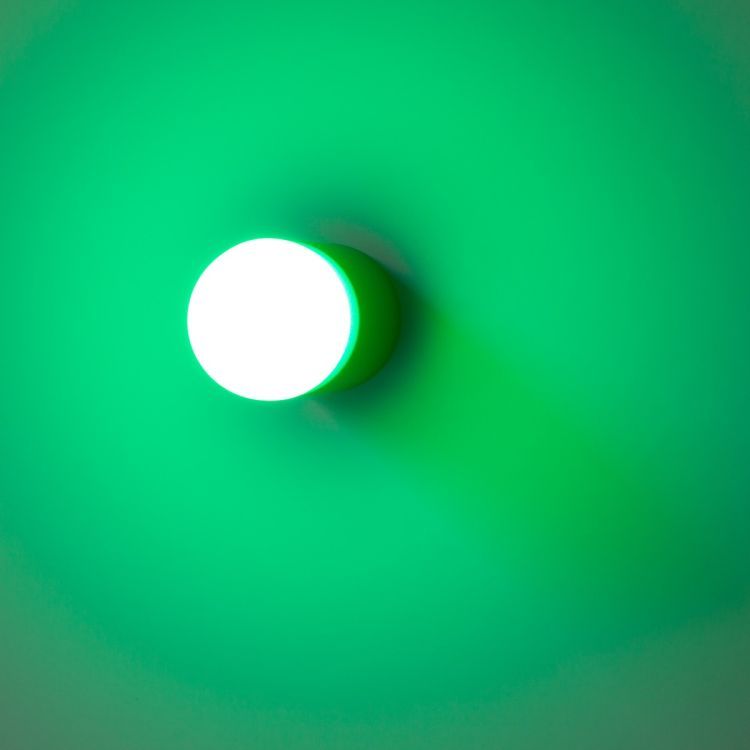 Lampe magnétique sans fil de Groovy Magnets