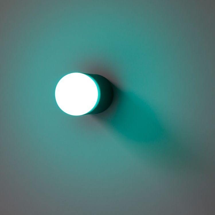 Lampe magnétique sans fil de Groovy Magnets