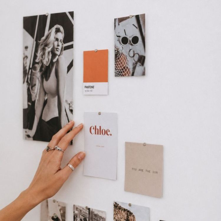 Strong, white magnetic wallpaper: suitable for magnets by Groovy Magnets